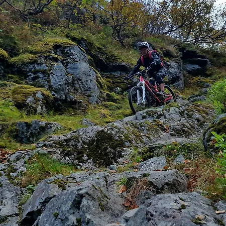 Kompleks wypoczynkowy Folven Adventure Camp Hjelle